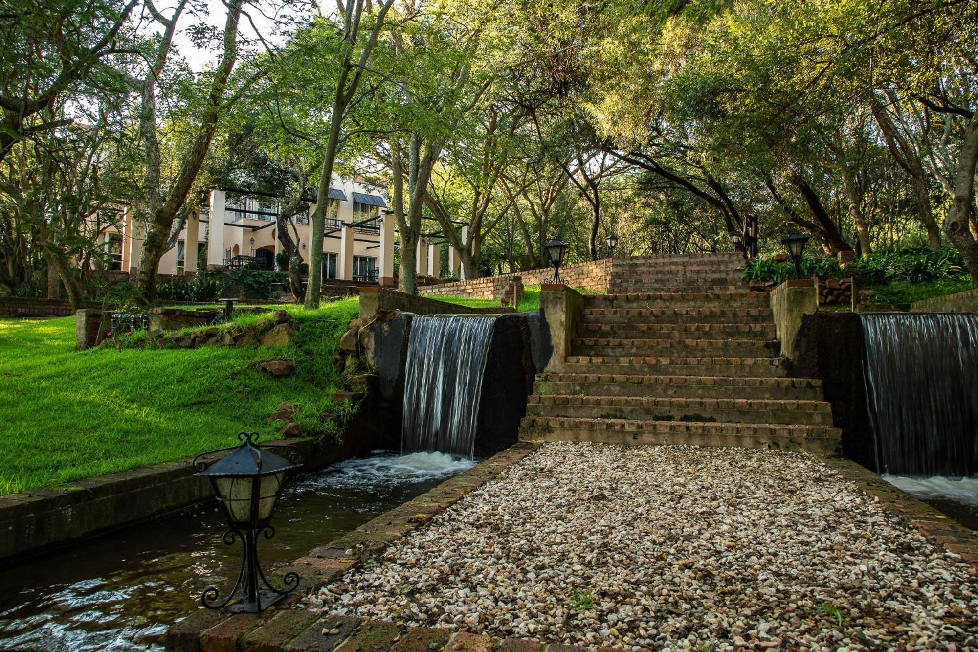 Valley Of The Rainbow Fly Fishing Estate 德尔斯特鲁姆 外观 照片