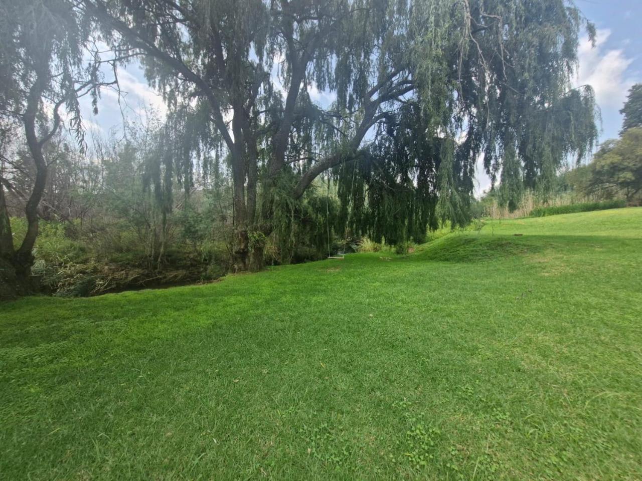 Valley Of The Rainbow Fly Fishing Estate 德尔斯特鲁姆 外观 照片